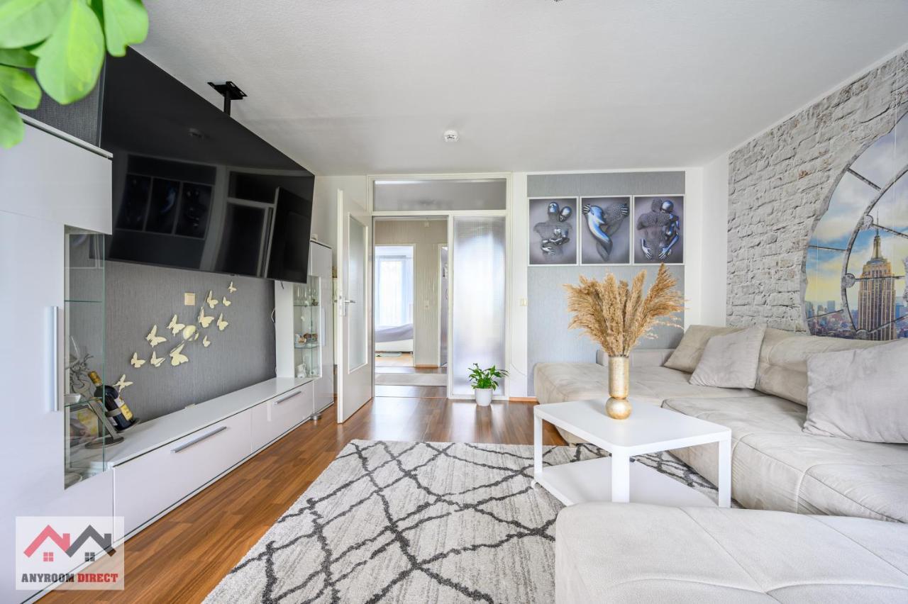 Anyroomdirect Private Apartments Near Hannover Exhibition Room Agency Exterior foto